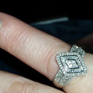 Diamond ring sz 8 platinum over 925 sterling silve